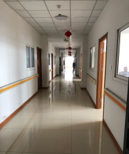 青岛博爱成人中等专业学校户外活动场地