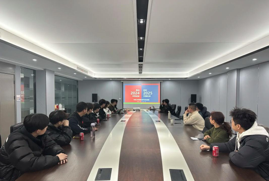洛阳全冠体育培训有限责任公司户外活动场地