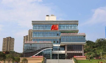 威海市青少年活动中心幼儿园户外活动场地