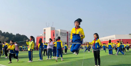 张家港市青龙小学户外活动场地