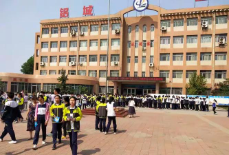 淄博市山铝一中(铝城一中)户外活动场地
