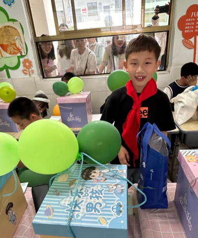 昆山市玉山镇第三中心小学校户外活动场地