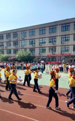 昆山市玉山镇司徒街小学户外活动场地