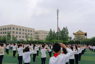 海门市四甲中心小学户外活动场地