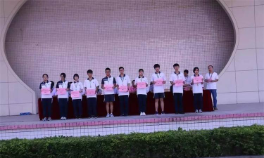 广东佛冈中学户外活动场地