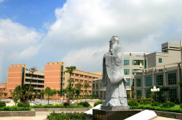 湛江市廉江市第一中学(廉中)户外活动场地
