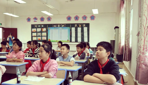 韶关市南雄市梅岭镇梅岭小学户外活动场地