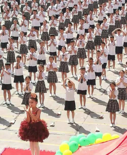 绥化市靖宇小学户外活动场地