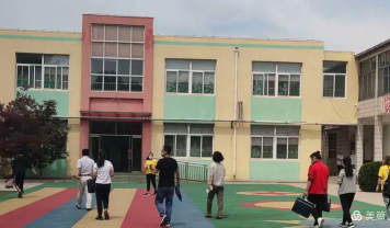 胶南市寨里镇中心幼儿园户外活动场地