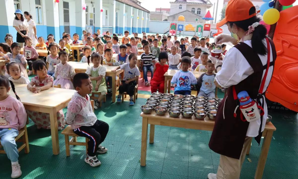 阳西县同春幼儿园户外活动场地