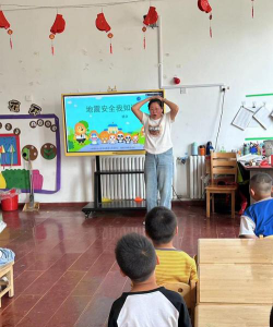 莒南县坪上镇中心幼儿园户外活动场地