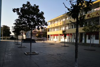 黄陂区滠口街十里中学户外活动场地