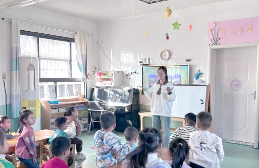 临颍县幼儿园服务部户外活动场地