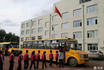 德惠市同太乡中心校户外活动场地