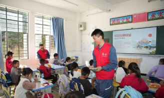 中寨乡初级中学户外活动场地