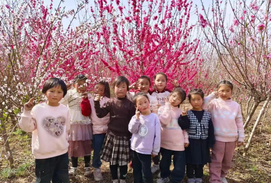 新民市红旗乡中心小学户外活动场地