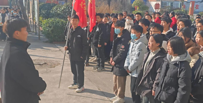郧县安阳镇居峪初级中学户外活动场地
