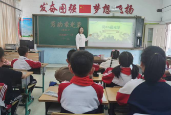 丁家房乡中心小学户外活动场地