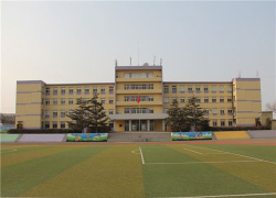 大连市甘井子区辛寨子镇前革小学户外活动场地