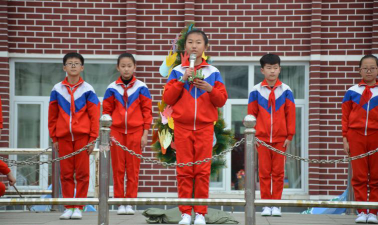龙井市东山实验小学户外活动场地