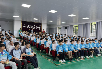 宜城市汉江初级中学户外活动场地