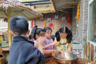 登封市嵩阳办事处中心幼儿园户外活动场地