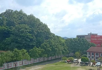 邵东县佘田桥镇第二完全小学户外活动场地