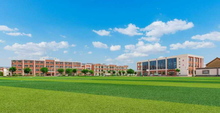 黑金小学户外活动场地