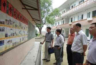 汉川市回龙镇回龙中学户外活动场地