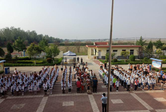 兴安镇贾村小学户外活动场地