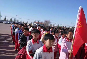余粮堡镇中心小学户外活动场地