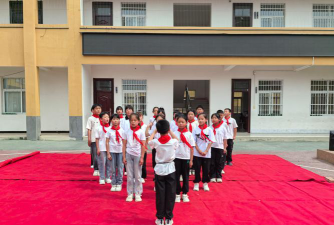 盖州市小石棚乡中心小学户外活动场地