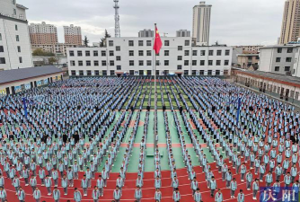 大石桥市旗口镇中心小学户外活动场地