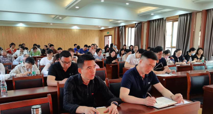洪湖市老湾回族乡中心学校户外活动场地