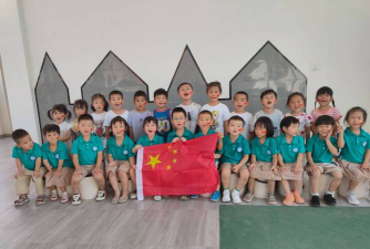 东阳市江北幼儿园户外活动场地