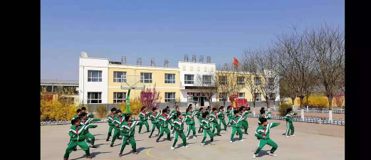 北孟小学户外活动场地