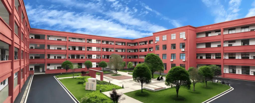 道县富塘乡学校初中部户外活动场地