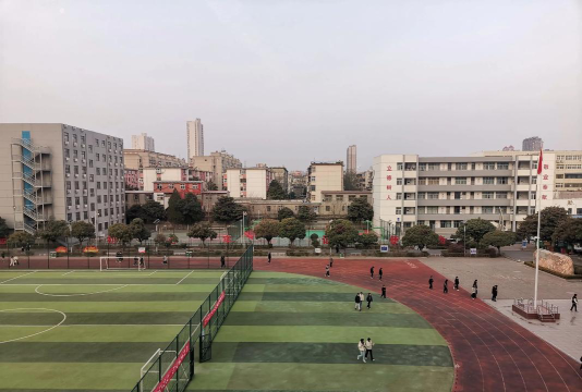 安庆工业学校户外活动场地