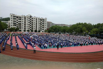 温泉镇长冲中学户外活动场地