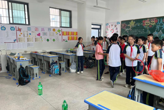 舜陵镇育群学校户外活动场地