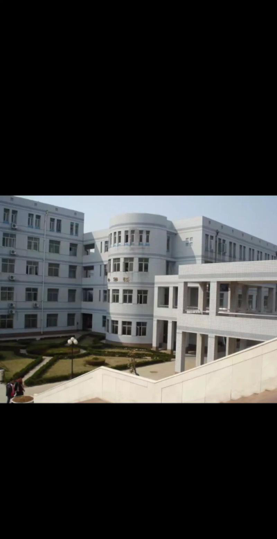 康其乡中学户外活动场地