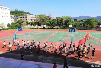 信宜市池洞第一中学户外活动场地