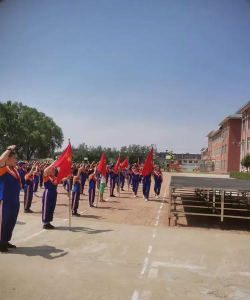 七家子小学户外活动场地