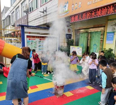 蕲县镇幼儿园户外活动场地