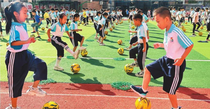 大连市中山区民生小学户外活动场地