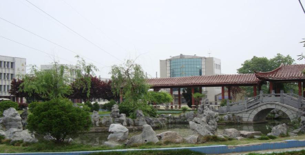 安徽省霍邱师范学校户外活动场地