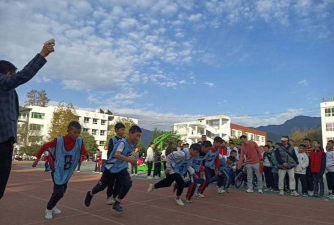 恩施市屯堡乡沐抚初级中学户外活动场地