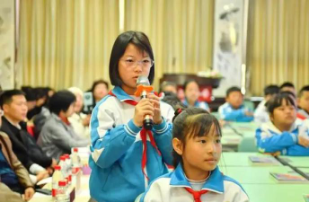 秦皇岛市海港区先盛里小学户外活动场地