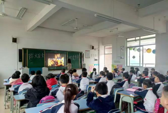 肇庆高新技术产业开发区龙湖小学户外活动场地