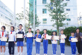 深圳市龙华区第三实验学校户外活动场地